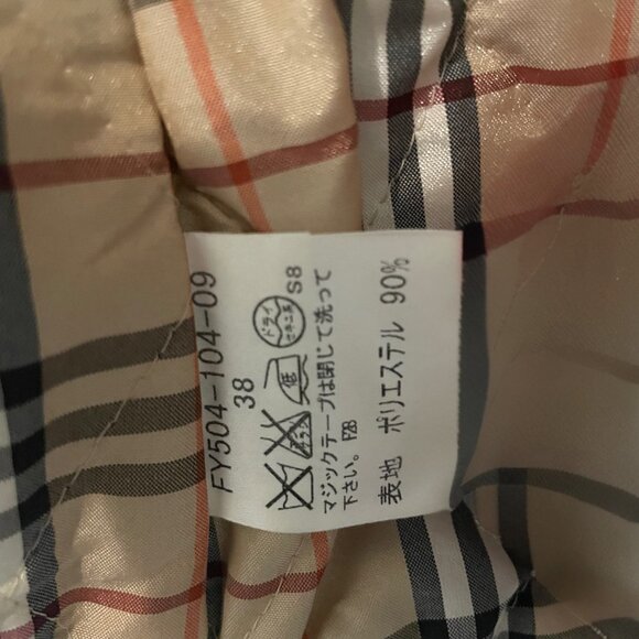 Burberry Blue Label Black Puffer Vest - Size 38 (Runs Small) - Picture 9 of 9